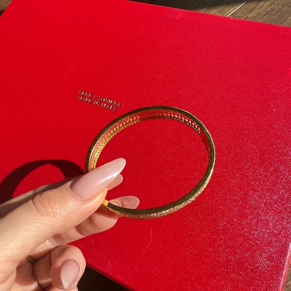 Gold Bangle Bracelet - Picture 6 of 8